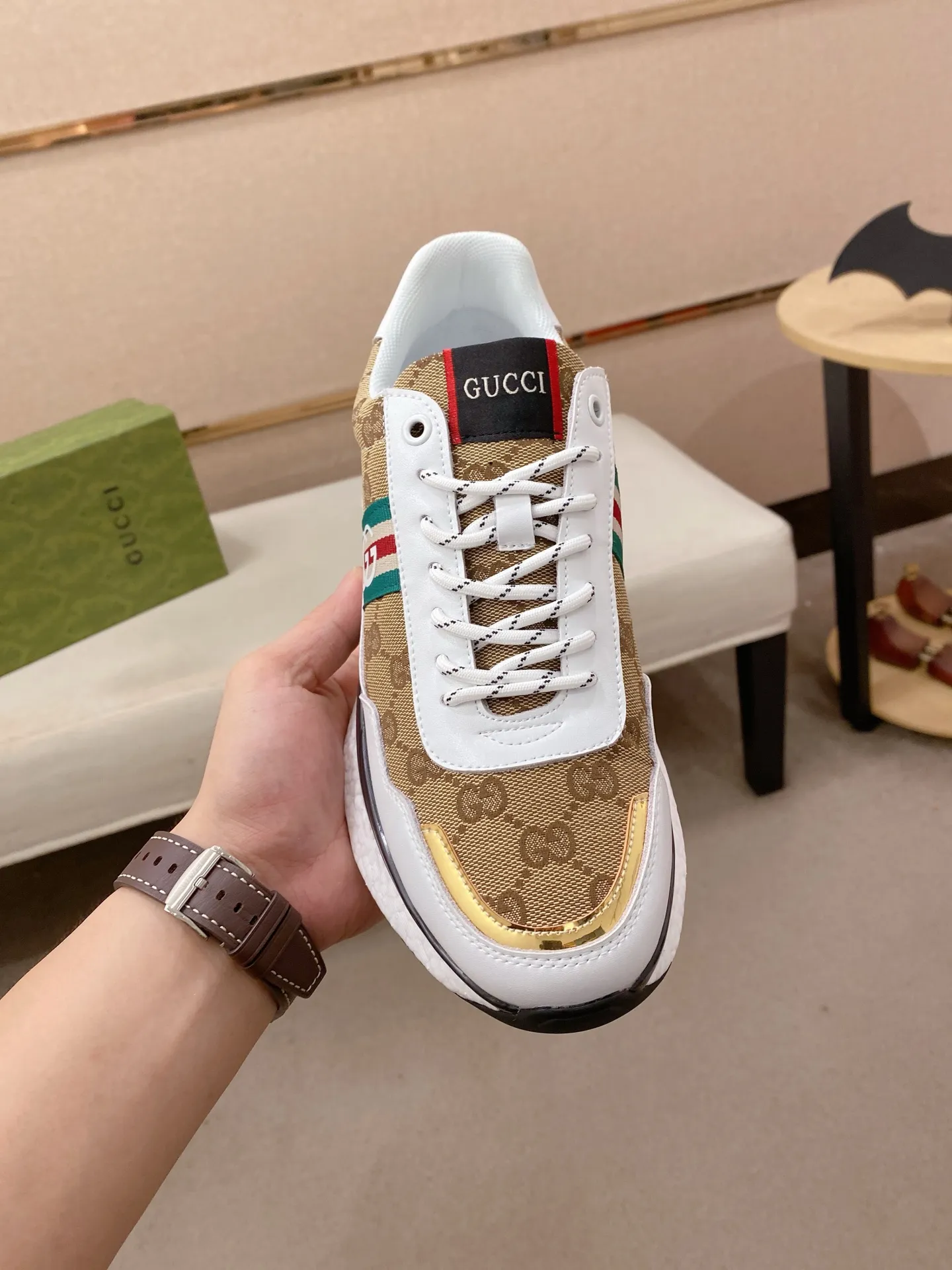 Men's clothing and shoes💰:462💰 (GUCCI) The latest model from the official website🎁🎁Casual and fashionable men's shoes👟, hot style💥The version is simple and elegant, exclusive for trendy men. The unique latest brand elements from the official website👑Original Gucci decoration, fashionable and generous, the fabric is original cowhide ✅Mesh breathable lining, the official website specifies wear-resistant casual outsole, the classic model is taken in kind at the counter🎬38-44 (can be customized for 45 non-refundable)